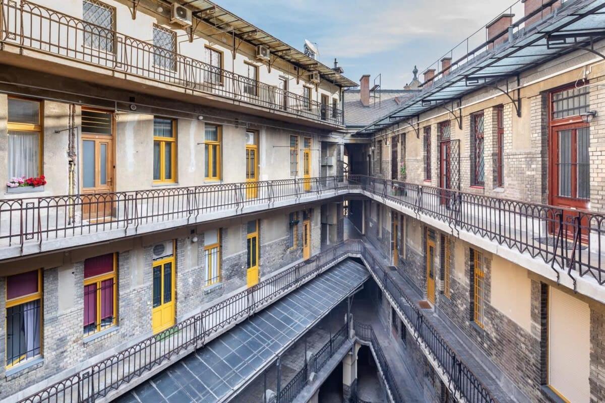 Apartament Super Convenient *